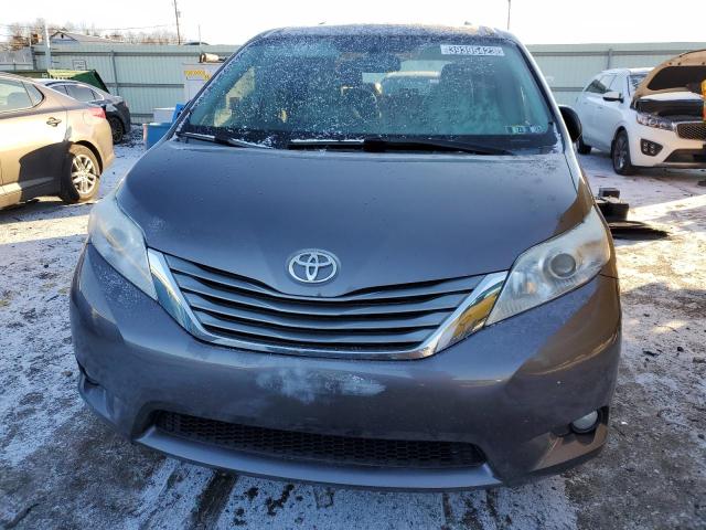 Photo 4 VIN: 5TDDK3DC2CS031527 - TOYOTA SIENNA XLE 