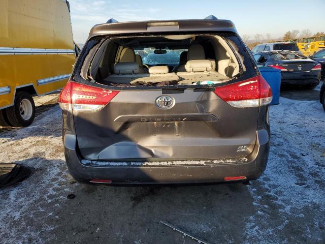 Photo 5 VIN: 5TDDK3DC2CS031527 - TOYOTA SIENNA XLE 