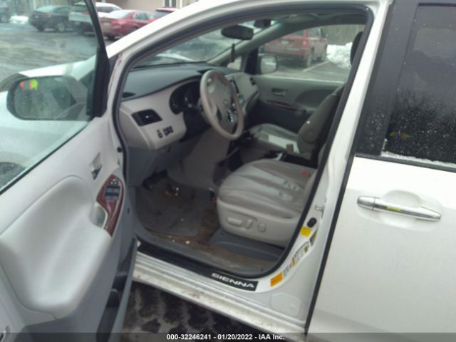 Photo 4 VIN: 5TDDK3DC2CS033178 - TOYOTA SIENNA 