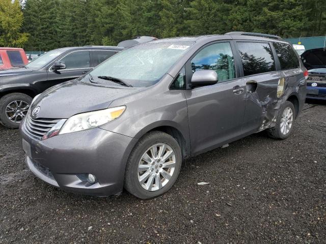 Photo 0 VIN: 5TDDK3DC2CS037716 - TOYOTA SIENNA XLE 