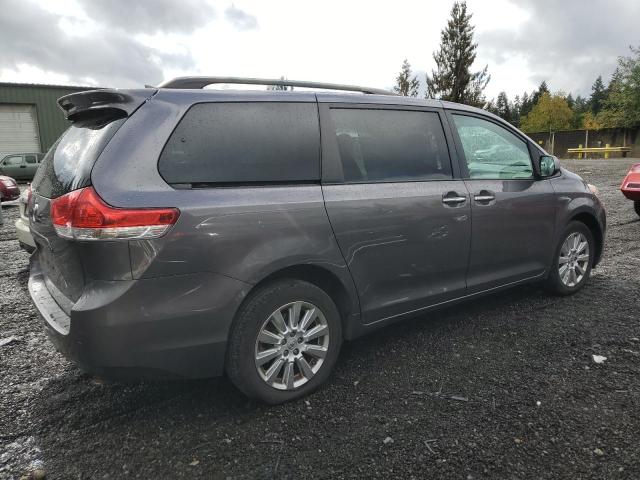 Photo 2 VIN: 5TDDK3DC2CS037716 - TOYOTA SIENNA XLE 