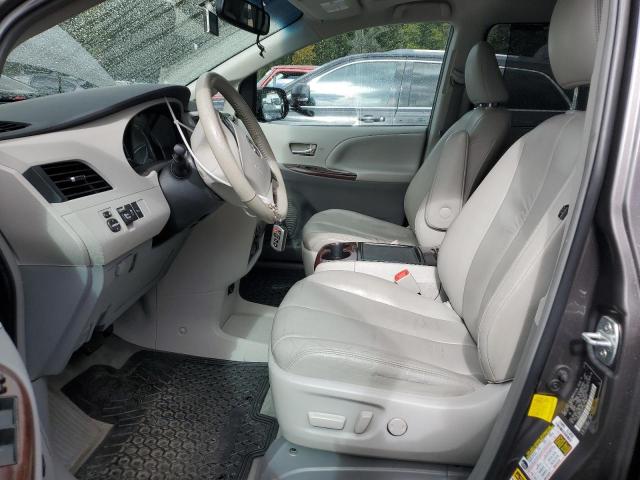 Photo 6 VIN: 5TDDK3DC2CS037716 - TOYOTA SIENNA XLE 