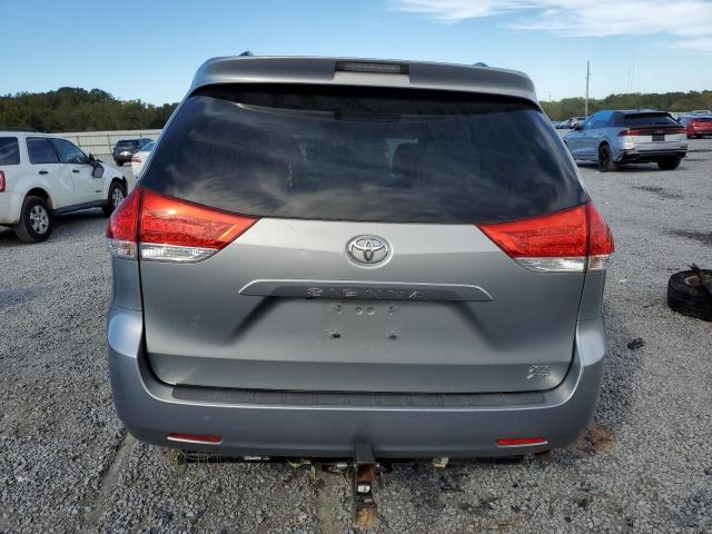 Photo 5 VIN: 5TDDK3DC2CS044715 - TOYOTA SIENNA XLE 