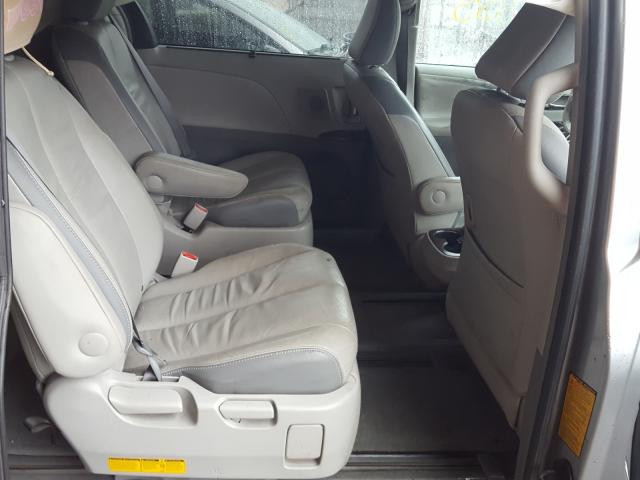 Photo 5 VIN: 5TDDK3DC2CS046190 - TOYOTA SIENNA XLE 