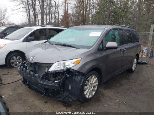 Photo 1 VIN: 5TDDK3DC2DS052928 - TOYOTA SIENNA 