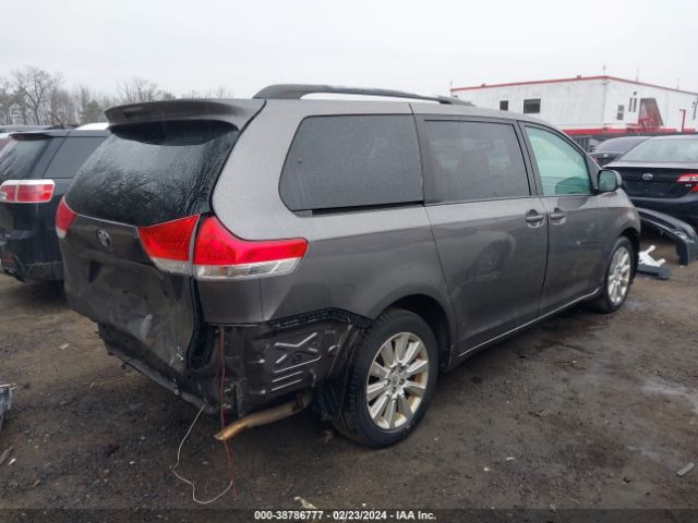 Photo 3 VIN: 5TDDK3DC2DS052928 - TOYOTA SIENNA 