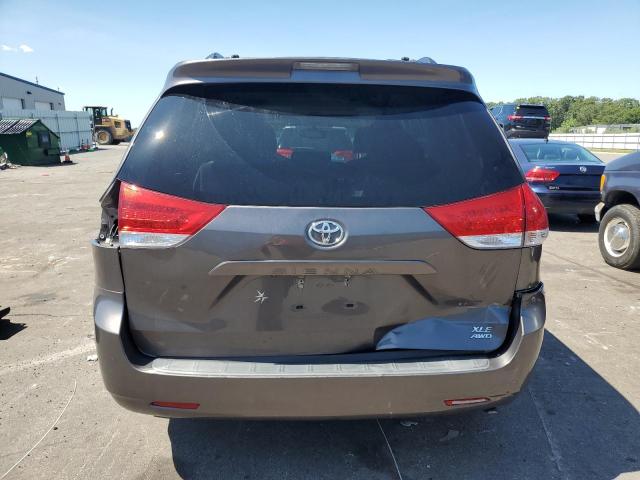 Photo 5 VIN: 5TDDK3DC2DS062858 - TOYOTA SIENNA XLE 