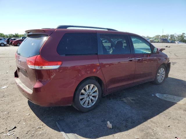 Photo 2 VIN: 5TDDK3DC2DS063850 - TOYOTA SIENNA XLE 