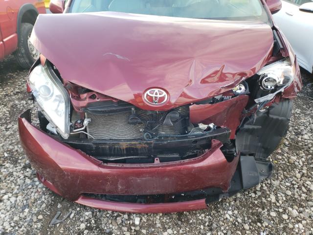 Photo 6 VIN: 5TDDK3DC2DS068143 - TOYOTA SIENNA XLE 