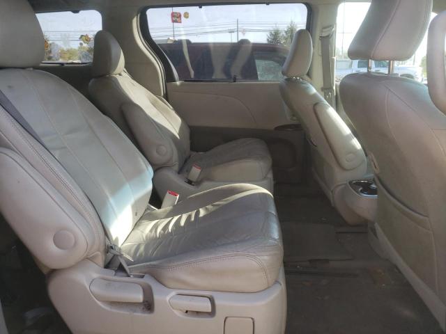 Photo 10 VIN: 5TDDK3DC2DS068417 - TOYOTA SIENNA XLE 