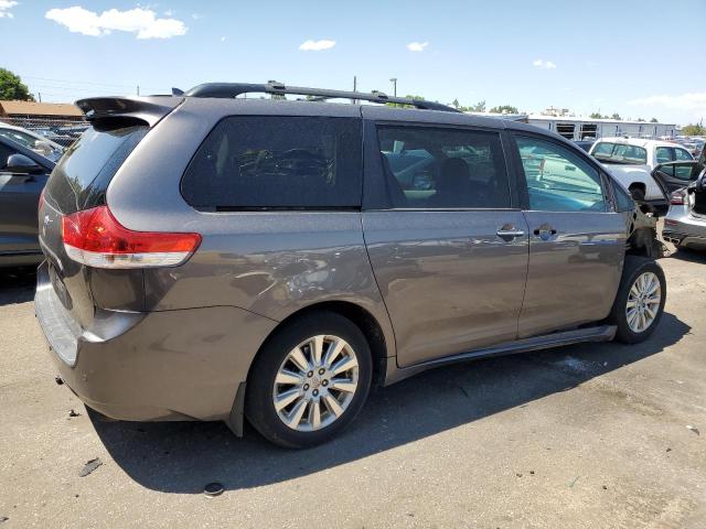 Photo 2 VIN: 5TDDK3DC2ES073800 - TOYOTA SIENNA XLE 