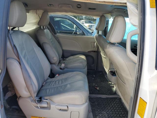 Photo 10 VIN: 5TDDK3DC2ES079855 - TOYOTA SIENNA XLE 