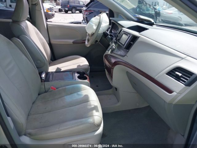 Photo 4 VIN: 5TDDK3DC2ES085302 - TOYOTA SIENNA 