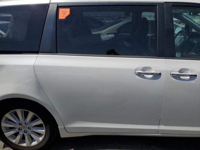 Photo 10 VIN: 5TDDK3DC2ES092704 - TOYOTA SIENNA XLE 