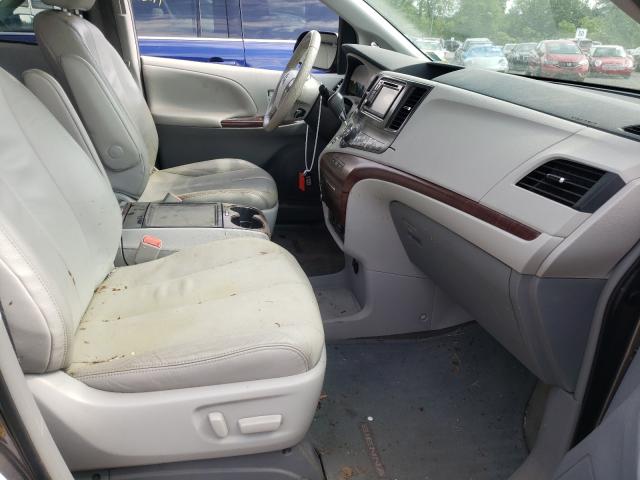 Photo 4 VIN: 5TDDK3DC2ES093013 - TOYOTA SIENNA XLE 