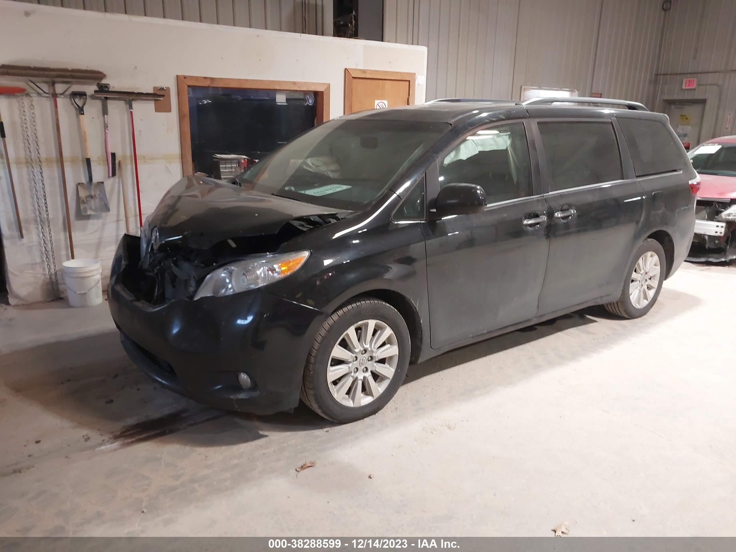 Photo 1 VIN: 5TDDK3DC2FS109907 - TOYOTA SIENNA 