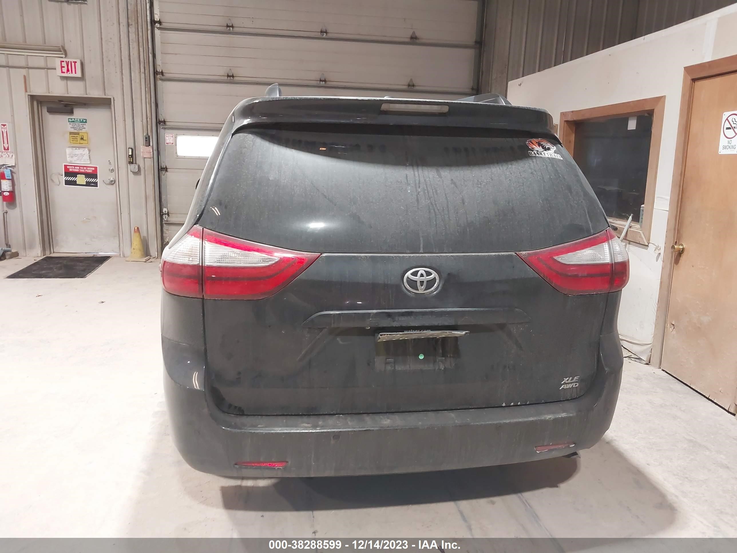 Photo 15 VIN: 5TDDK3DC2FS109907 - TOYOTA SIENNA 