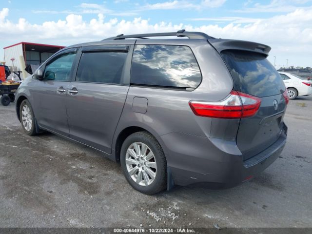 Photo 2 VIN: 5TDDK3DC2FS118686 - TOYOTA SIENNA 