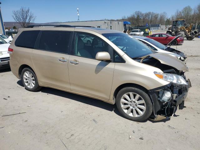 Photo 3 VIN: 5TDDK3DC3BS006621 - TOYOTA SIENNA XLE 