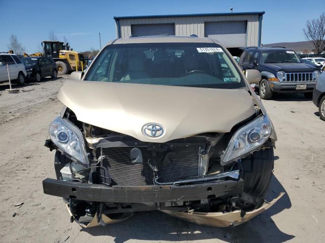 Photo 4 VIN: 5TDDK3DC3BS006621 - TOYOTA SIENNA XLE 