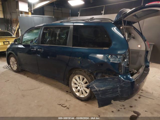 Photo 2 VIN: 5TDDK3DC3BS019613 - TOYOTA SIENNA 