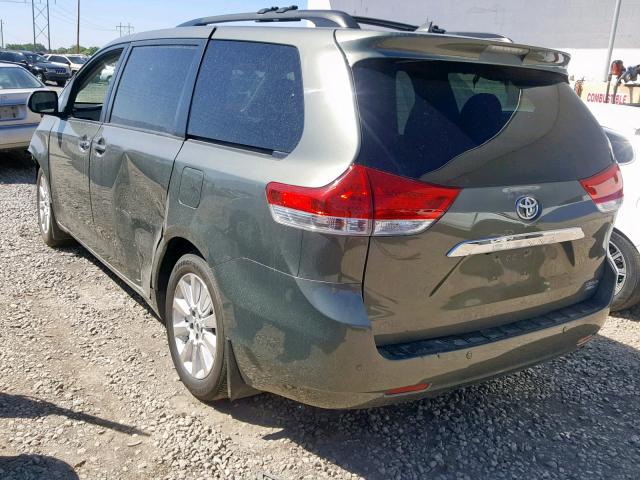 Photo 2 VIN: 5TDDK3DC3BS023502 - TOYOTA SIENNA XLE 