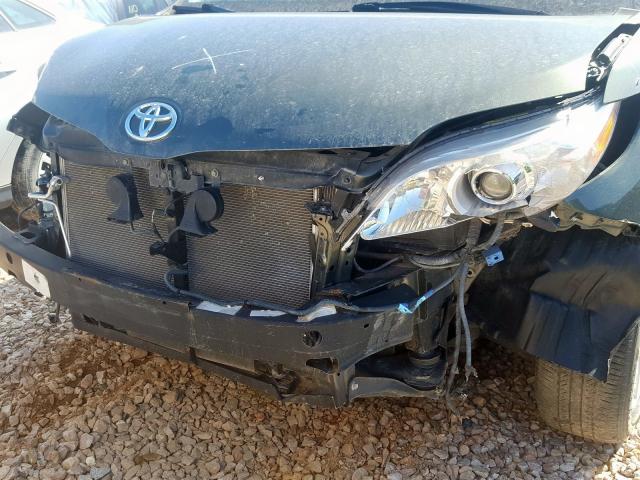 Photo 8 VIN: 5TDDK3DC3BS023502 - TOYOTA SIENNA XLE 