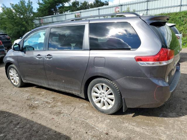 Photo 1 VIN: 5TDDK3DC3CS031617 - TOYOTA SIENNA XLE 