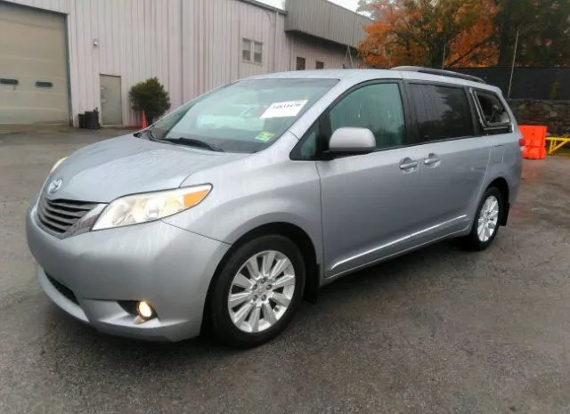 Photo 1 VIN: 5TDDK3DC3CS031763 - TOYOTA SIENNA 