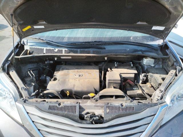 Photo 6 VIN: 5TDDK3DC3CS032492 - TOYOTA SIENNA XLE 