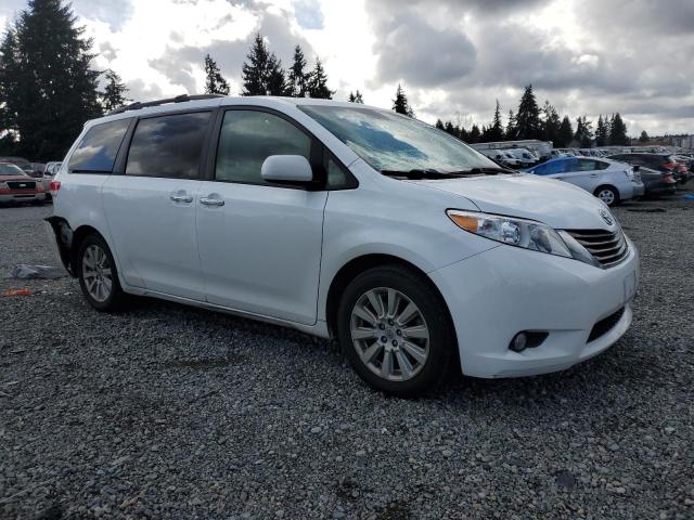 Photo 3 VIN: 5TDDK3DC3CS035263 - TOYOTA SIENNA XLE 