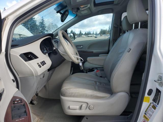 Photo 6 VIN: 5TDDK3DC3CS035263 - TOYOTA SIENNA XLE 