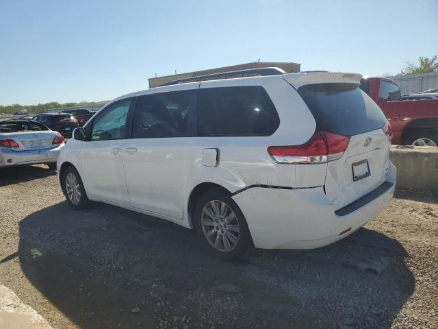 Photo 1 VIN: 5TDDK3DC3CS037059 - TOYOTA SIENNA XLE 