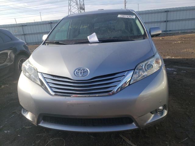 Photo 4 VIN: 5TDDK3DC3CS041368 - TOYOTA SIENNA XLE 