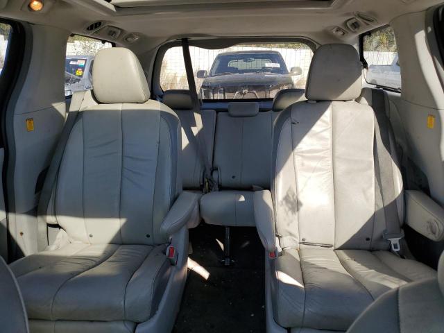 Photo 9 VIN: 5TDDK3DC3CS046540 - TOYOTA SIENNA XLE 