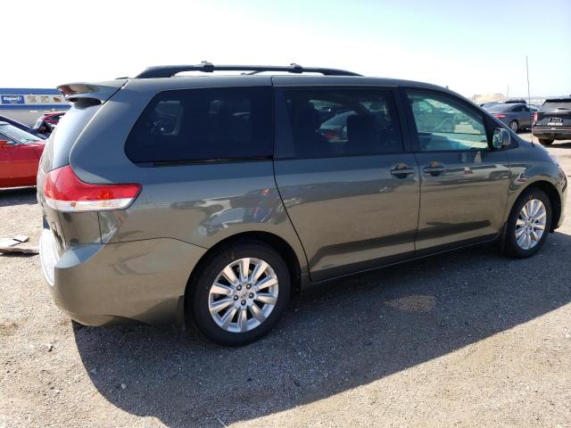 Photo 2 VIN: 5TDDK3DC3CS046862 - TOYOTA SIENNA XLE 