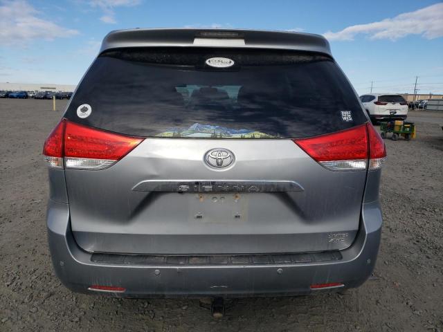 Photo 5 VIN: 5TDDK3DC3CS047154 - TOYOTA SIENNA XLE 