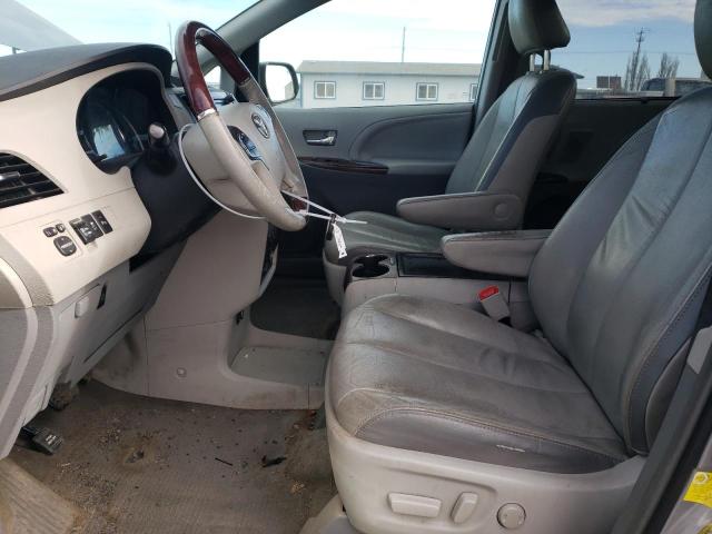 Photo 6 VIN: 5TDDK3DC3CS047154 - TOYOTA SIENNA XLE 