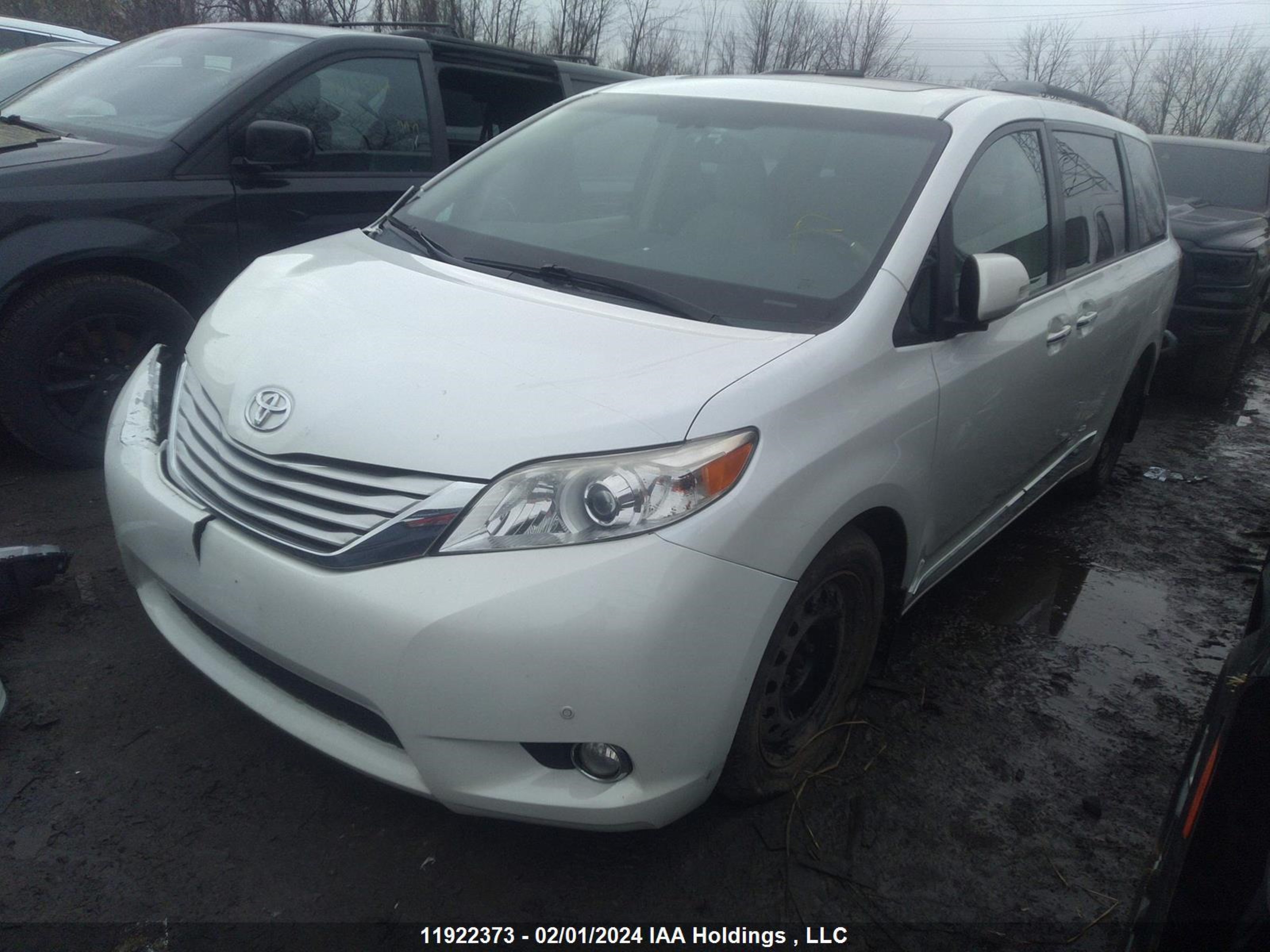 Photo 1 VIN: 5TDDK3DC3DS057958 - TOYOTA SIENNA 