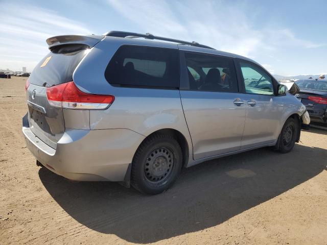 Photo 2 VIN: 5TDDK3DC3DS059869 - TOYOTA SIENNA XLE 