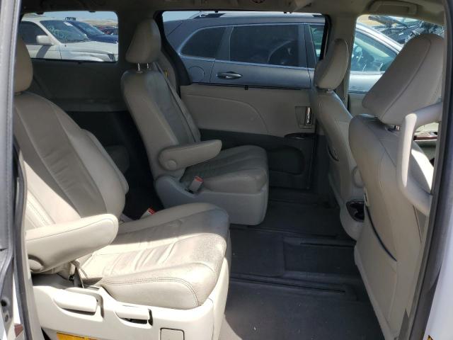 Photo 10 VIN: 5TDDK3DC3DS064568 - TOYOTA SIENNA XLE 