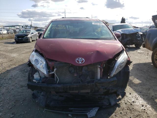 Photo 4 VIN: 5TDDK3DC3ES072056 - TOYOTA SIENNA XLE 