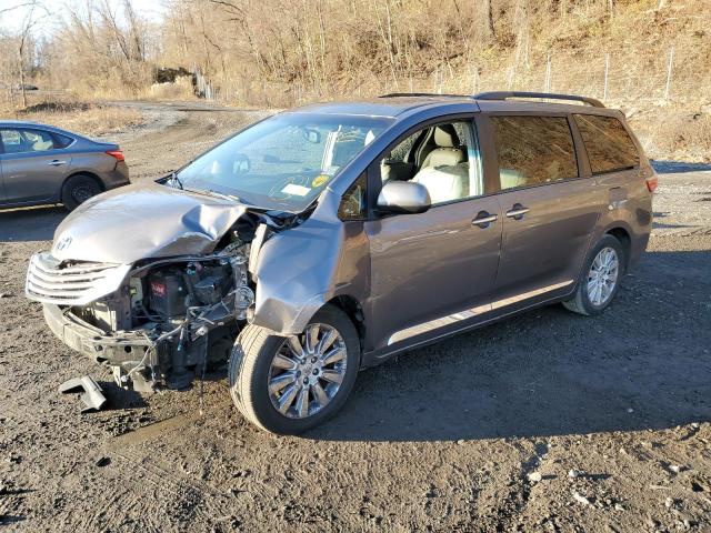 Photo 0 VIN: 5TDDK3DC3FS117093 - TOYOTA SIENNA XLE 