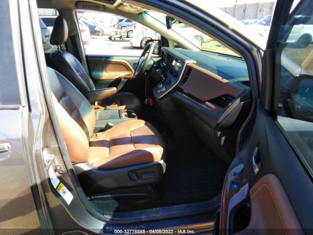 Photo 4 VIN: 5TDDK3DC3FS121001 - TOYOTA SIENNA 