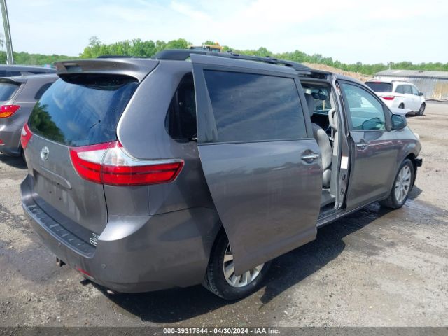 Photo 3 VIN: 5TDDK3DC3FS121922 - TOYOTA SIENNA 