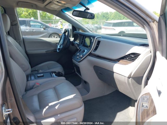 Photo 4 VIN: 5TDDK3DC3FS121922 - TOYOTA SIENNA 