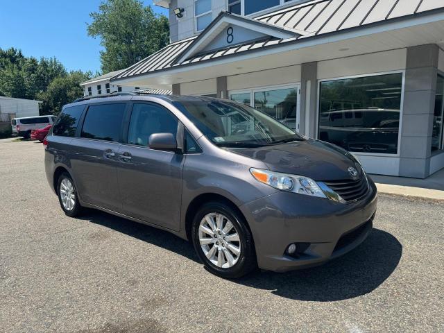 Photo 0 VIN: 5TDDK3DC4BS003503 - TOYOTA SIENNA XLE 