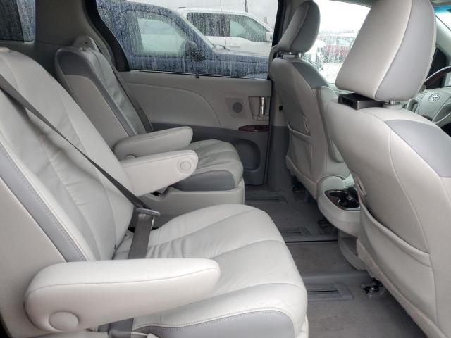 Photo 10 VIN: 5TDDK3DC4BS004621 - TOYOTA SIENNA XLE 