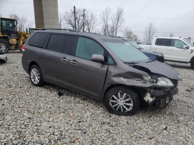 Photo 3 VIN: 5TDDK3DC4BS004621 - TOYOTA SIENNA XLE 