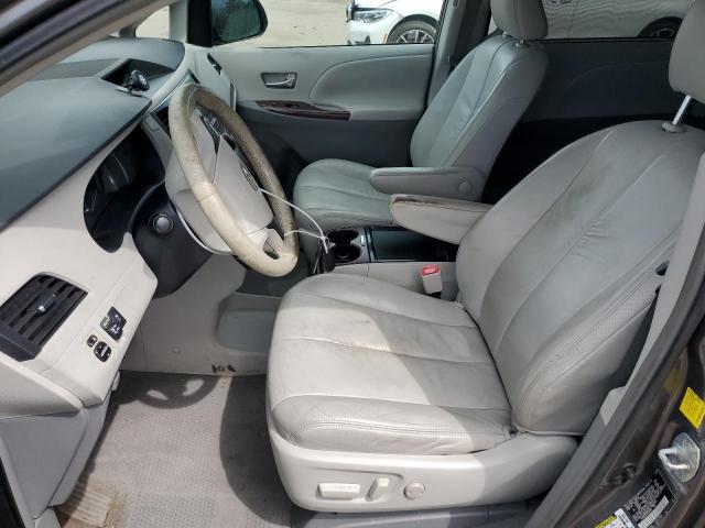 Photo 6 VIN: 5TDDK3DC4BS006756 - TOYOTA SIENNA XLE 